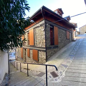 cal-domenec-duplex-lujo-en-rialp.catalonia-hotels.com/